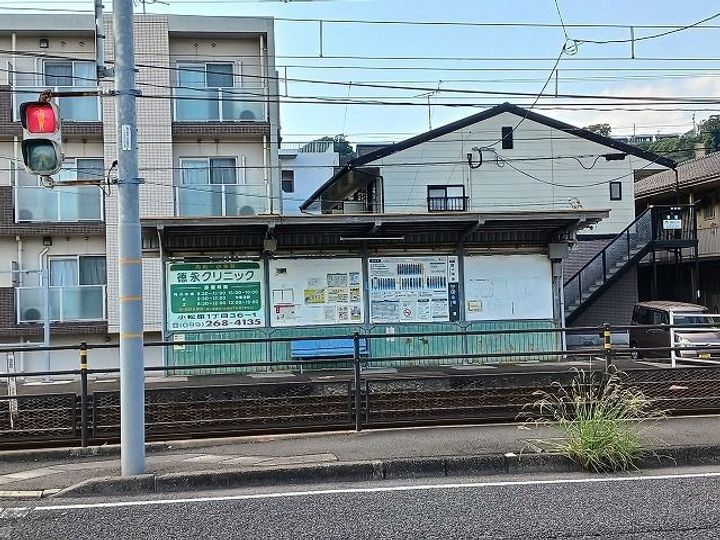 グラース・メゾンの周辺