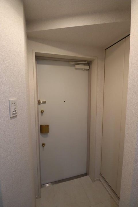 東京都品川区大崎5(マンション)の賃貸物件の玄関