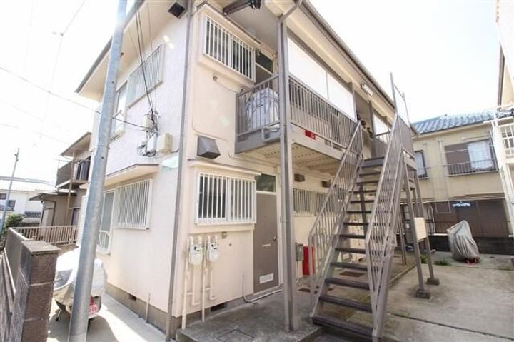 神奈川県横浜市神奈川区六角橋2(アパート)の賃貸物件の外観