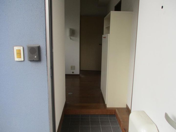 ブル-ハウスの玄関