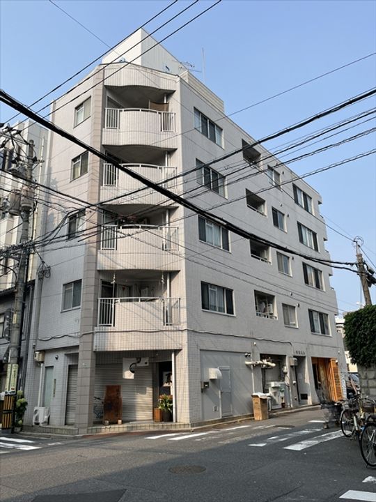 衣笠ビルの外観