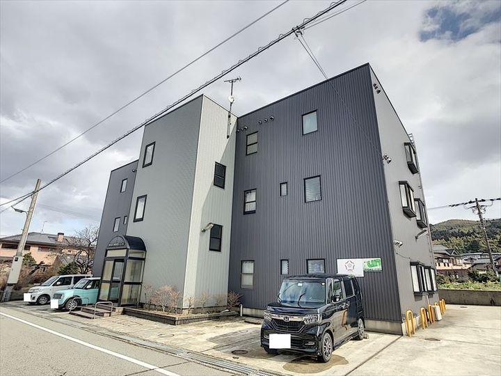 ローズハウスしじま台の外観