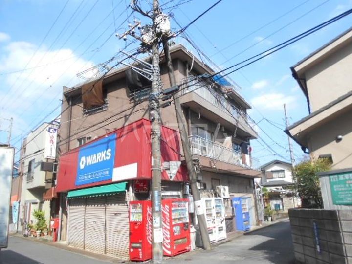 吉野ビルの外観