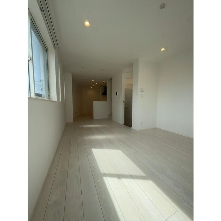 神奈川県茅ヶ崎市中海岸3(一戸建)の賃貸物件の居間