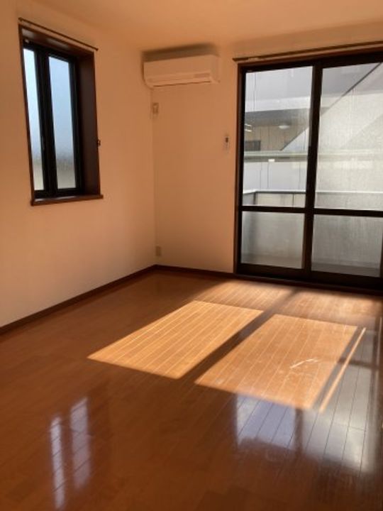 シャーメゾンタウン南中里Bの居間