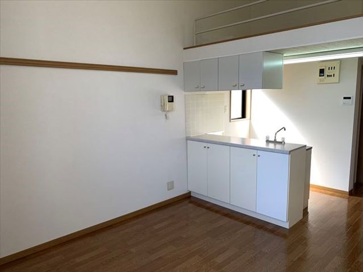 レイク・スカイの居間