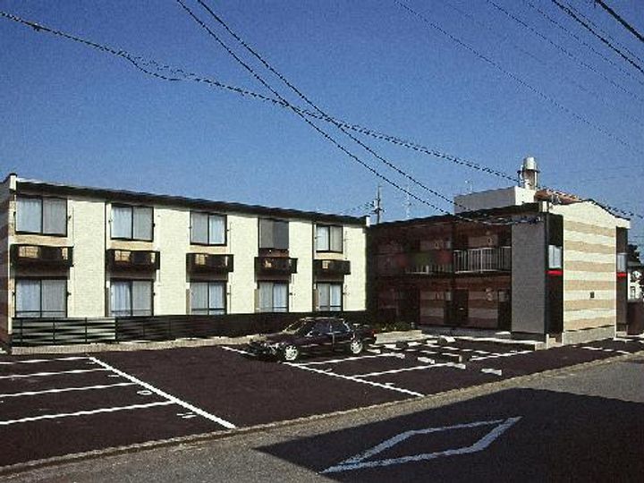 レオパレスセレーノの外観