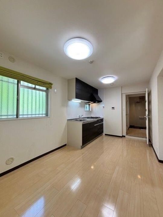 ユニライフ千里中央の居間