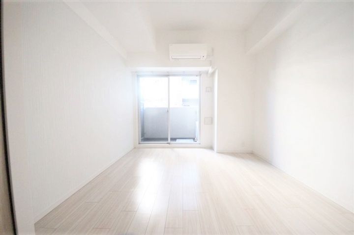 ファーストステージ江戸堀パークサイドの居間