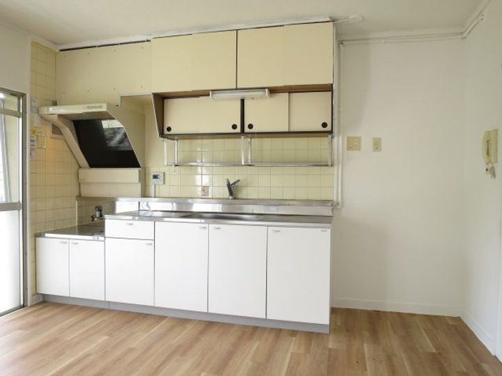 ヴィラナリー屋島7号棟のキッチン