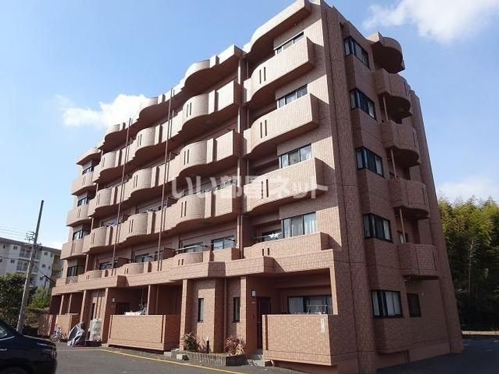 クレストウィルの外観