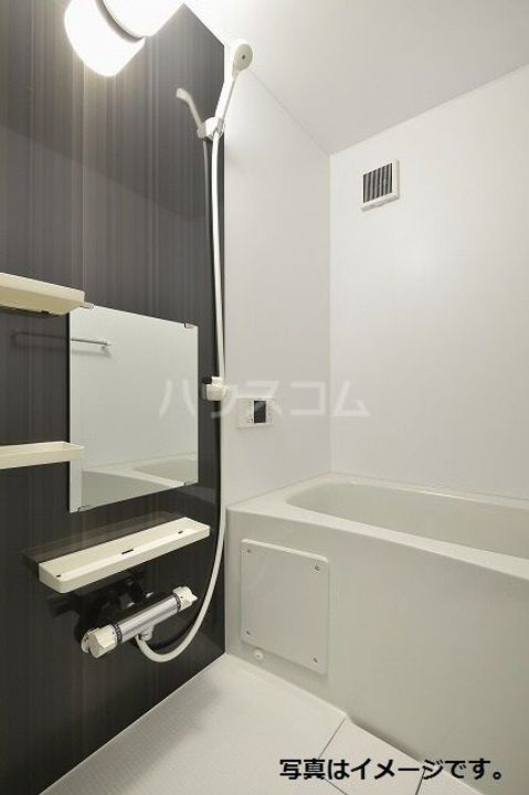 ルミエール十一番町の風呂