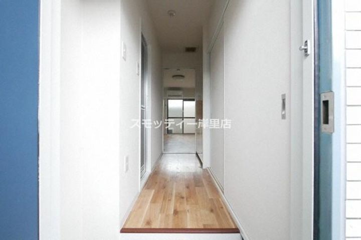 サンハイツ山之内の玄関