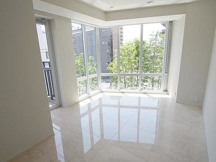 パークコート乃木坂ザタワーの居間