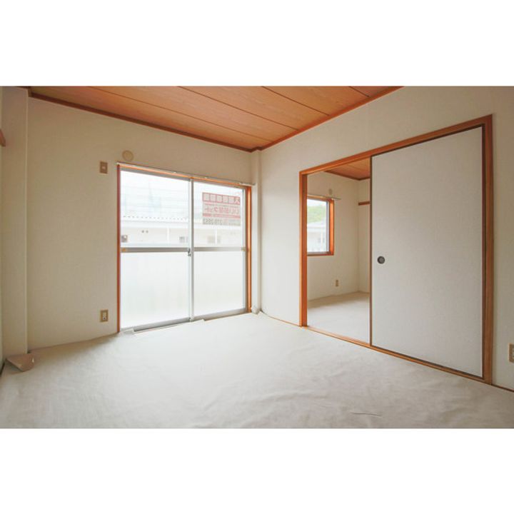 シティハイツ笹野の居間