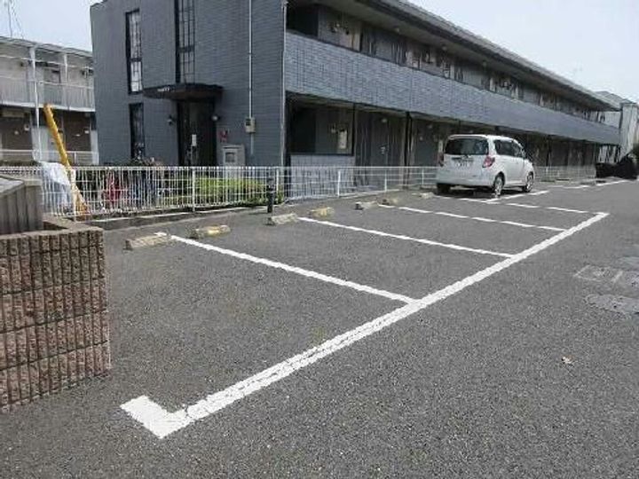 レオネクストヴィラージュの地図