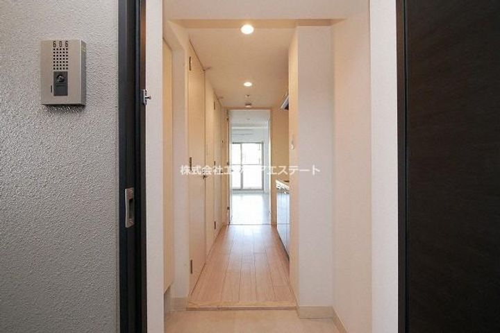 エスリード福島グレイスの玄関