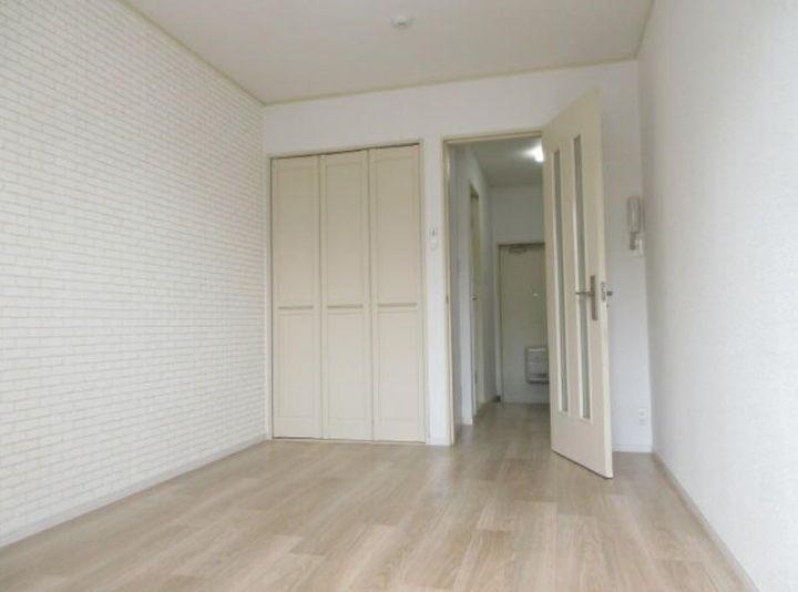 トレンディ21の居間