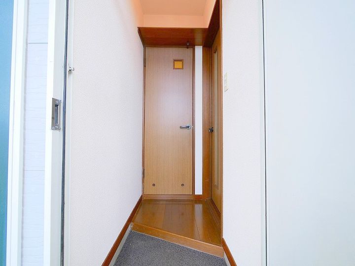 グランカーサひばりヶ丘の玄関