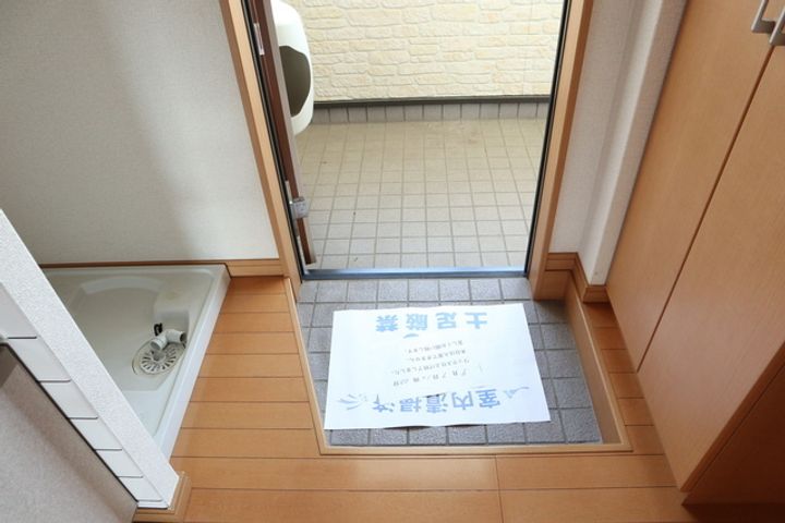 エスポワール・シャトー愛子 IIの玄関