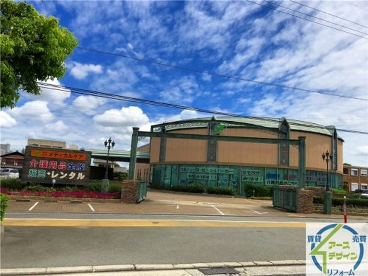 バーディーコートの周辺