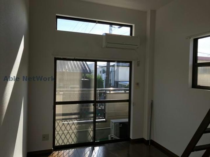 アーバニア南ヶ丘の居間