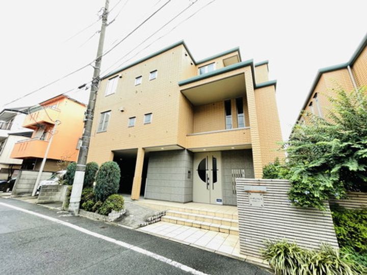 ■ノーザンパレスの外観