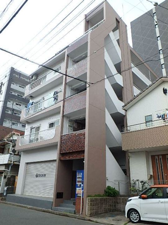 横乾ビルの外観