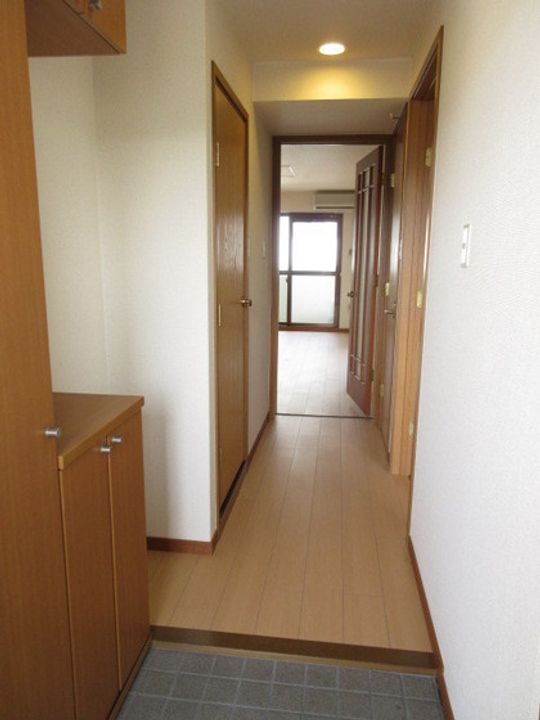クレールコートの玄関
