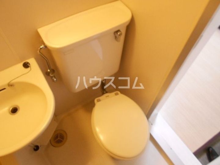 ハウス白ユリの内装
