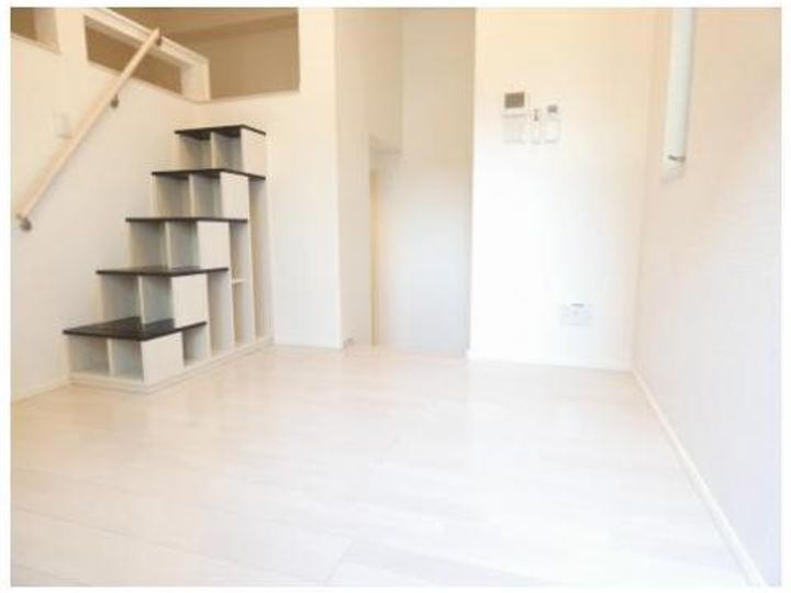 旭ハイツ 津金の居間