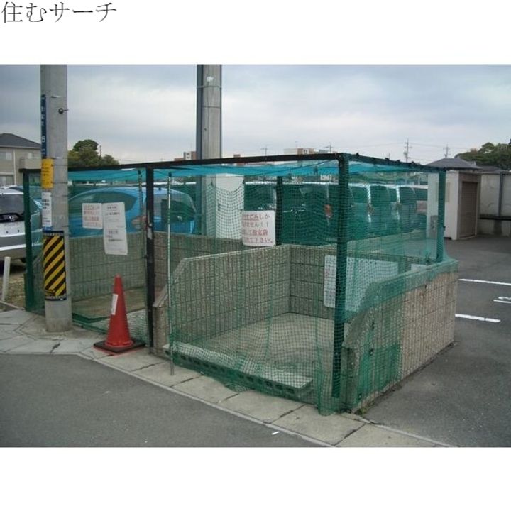 ウェル・セレッソWESTの地図