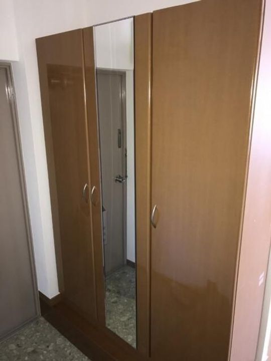 東京都港区西麻布3(マンション)の賃貸物件の玄関
