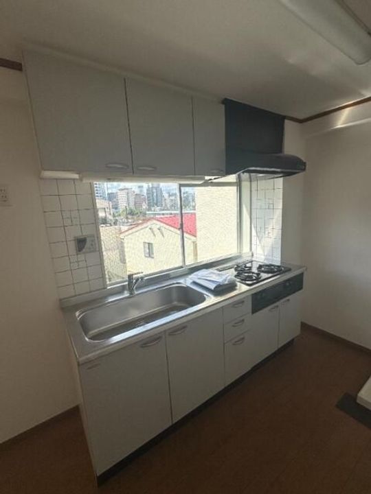 東京都港区西麻布3(マンション)の賃貸物件のキッチン