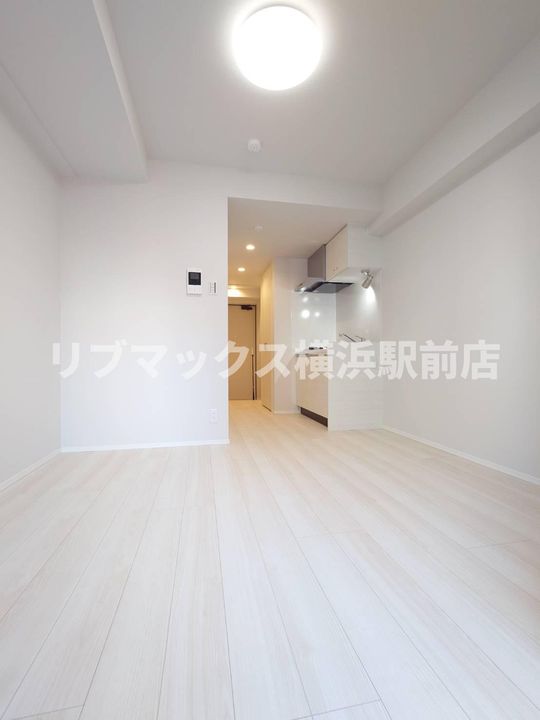 RELUXIA横濱反町の居間