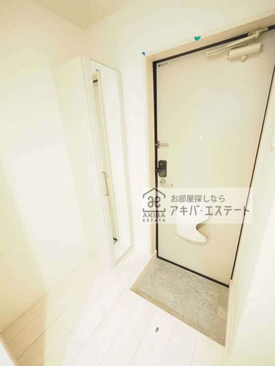 Casa F 西亀有の玄関
