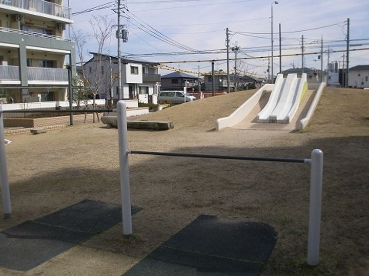 URサンヴァリエ春日丘の地図