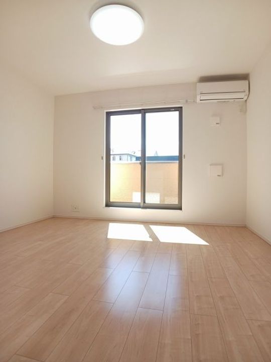 ソレイュ・メゾンIの居間