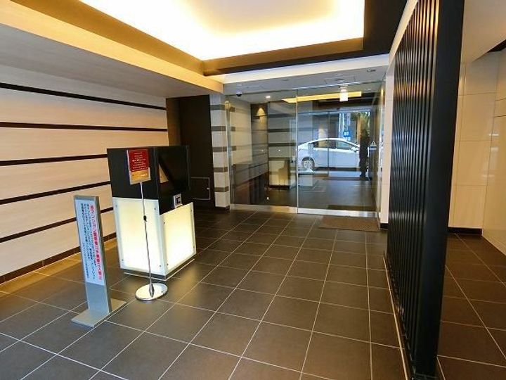 東京都千代田区岩本町2(マンション)の賃貸物件の地図