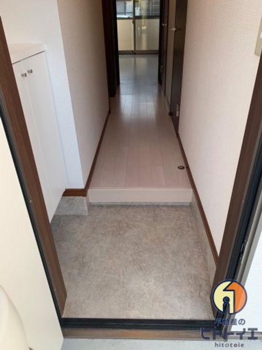 広川426ガーデンシティの玄関