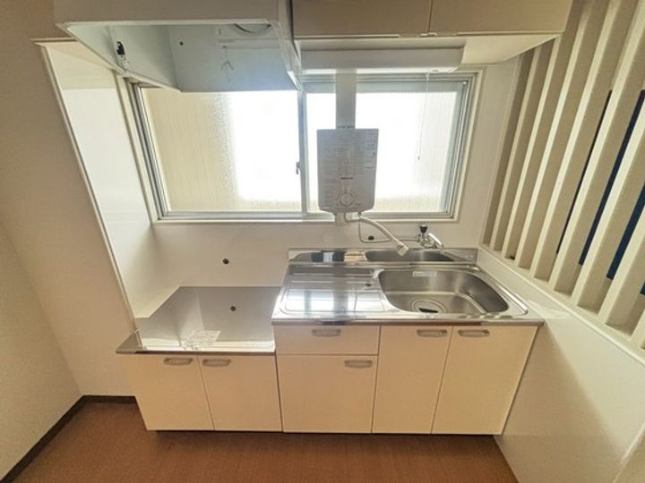 サン・マリオビルのキッチン