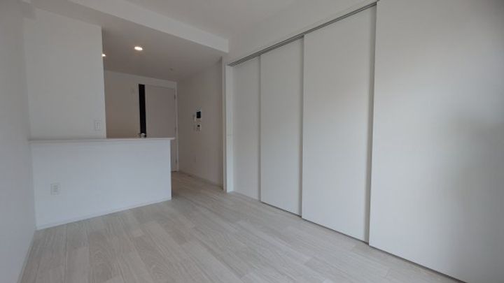 セレニテ新大阪グランデ ミリューの居間