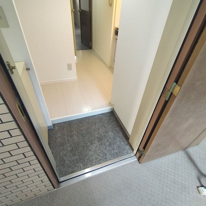 東京都文京区音羽1(マンション)の賃貸物件の玄関
