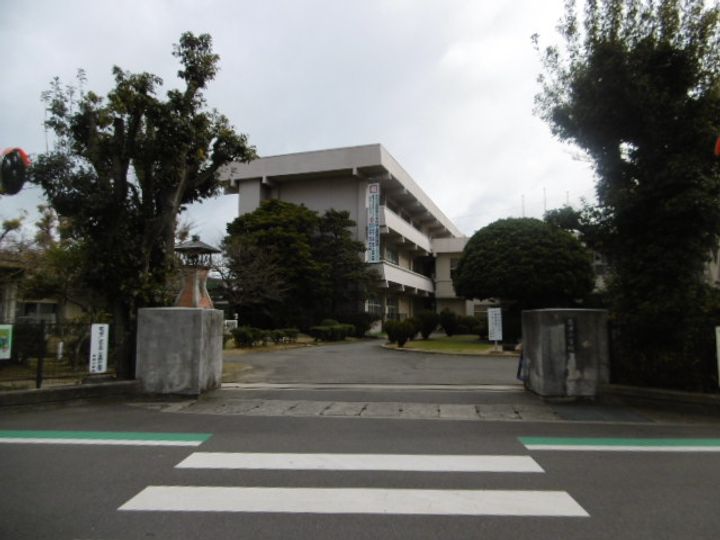 コーポ東雲の周辺