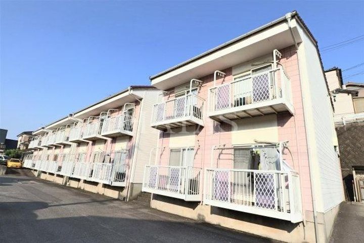 コーポウエストIの外観