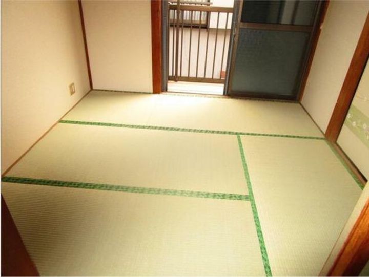 ハイツヴィレッヂの居間