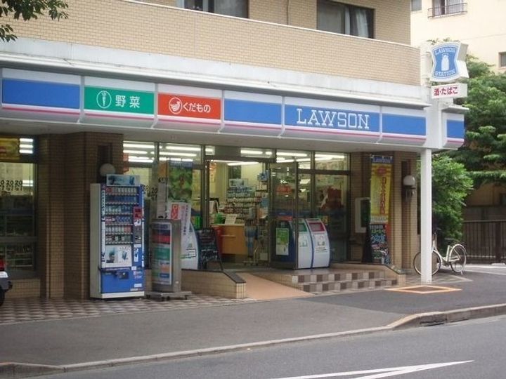 ルネ・マツトシの周辺