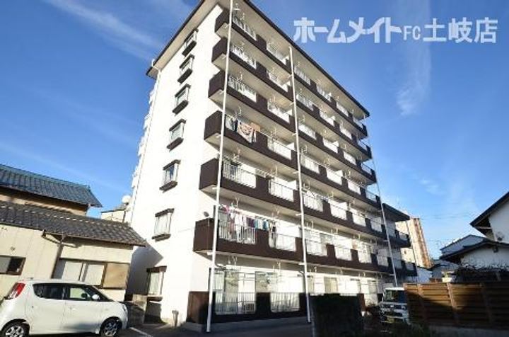 ハイツ田代の外観