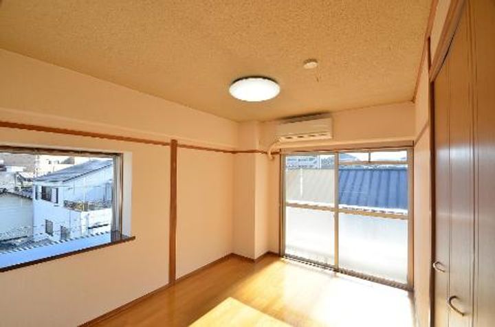 ハイツ田代の居間