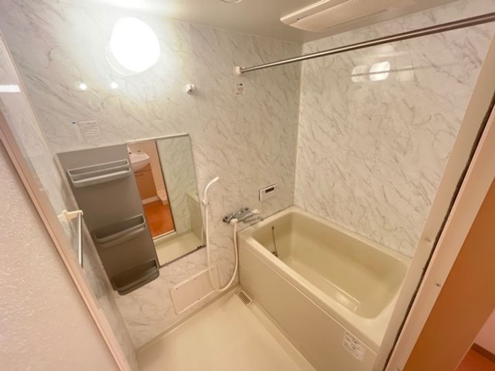 ヴァンベールKの風呂